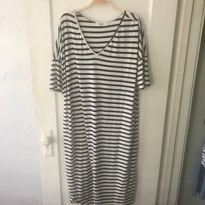 Comfy classic dress